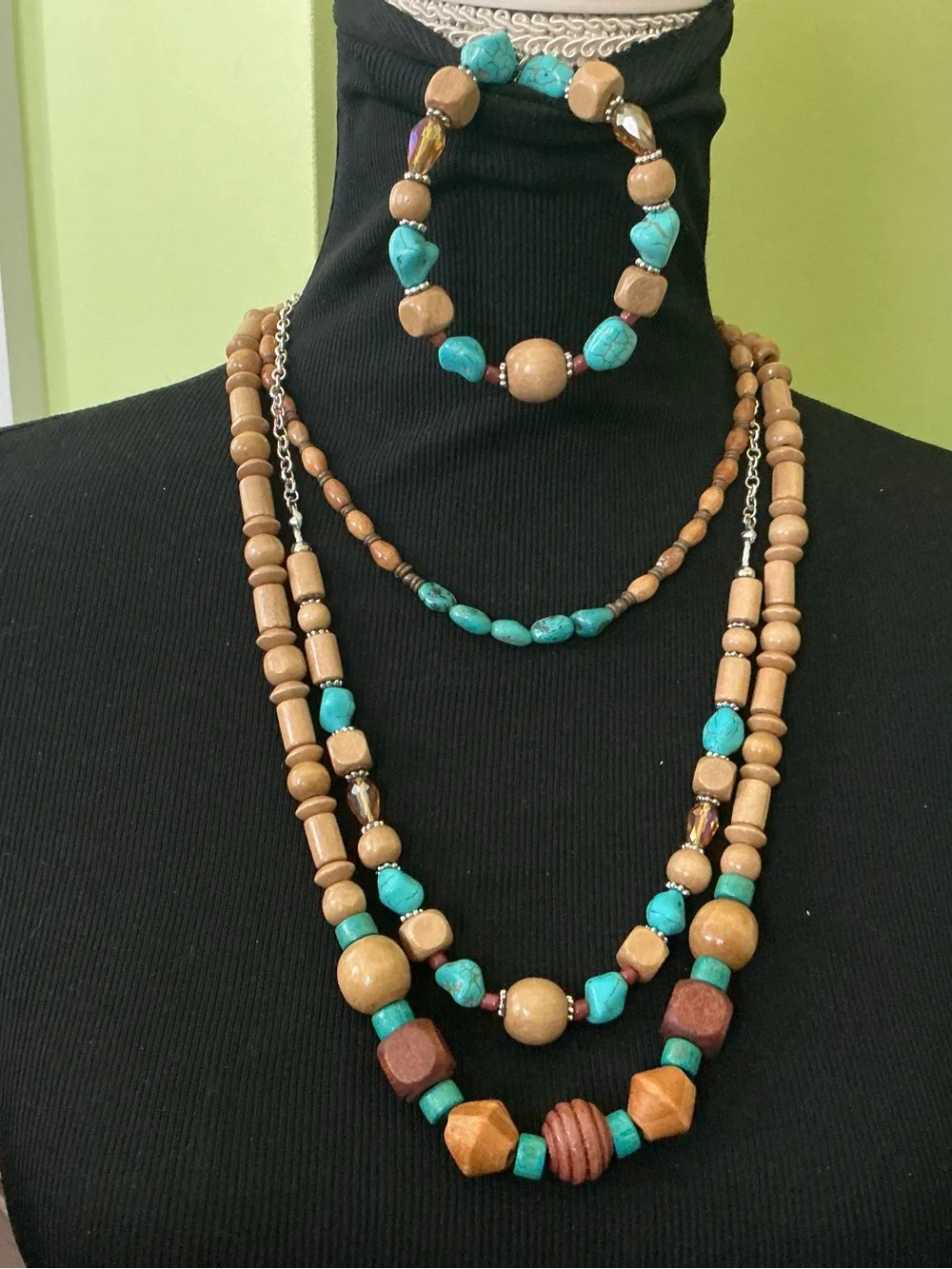 4 Piece Jewelry Set Turquoise and Tan Beaded Wood